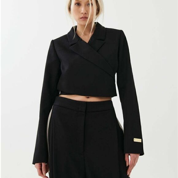 P.E Nation Jackets & Blazers - P.E.‎ Nation Downtown Cropped Blazer Jacket in Black Size XS